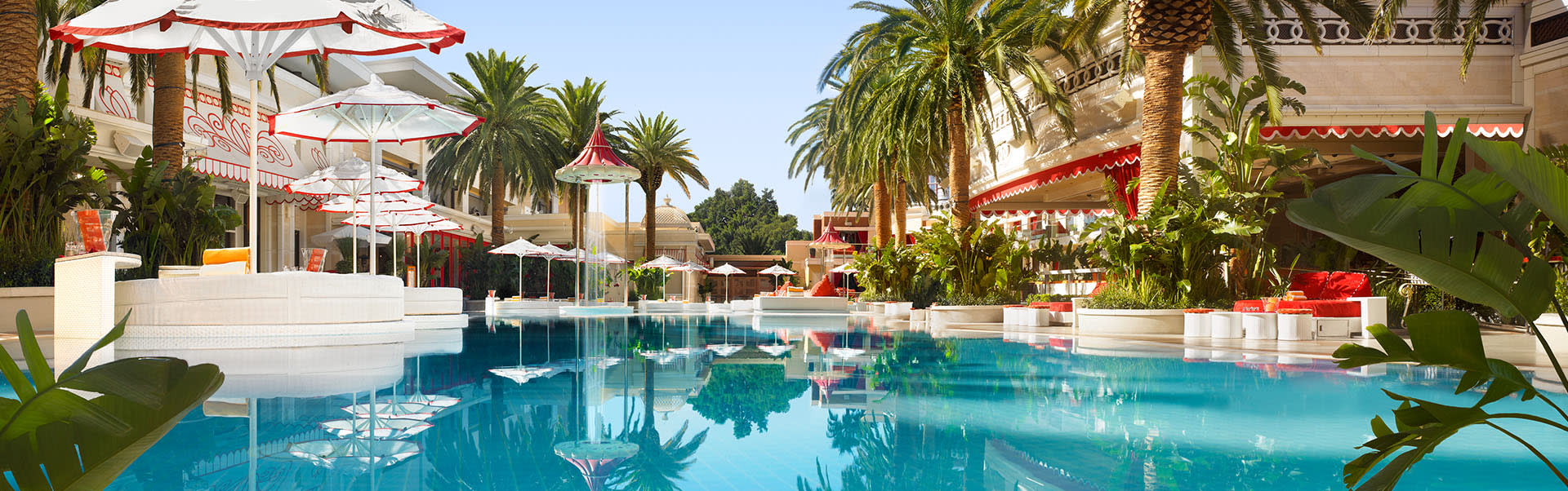 Luxury pool resort Las Vegas